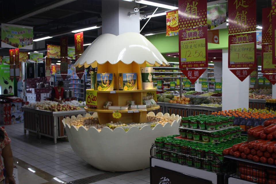 泓泰萬(wàn)家商場(chǎng)雞蛋柜 木制品展示柜與禽蛋架批發(fā)定做工廠解析